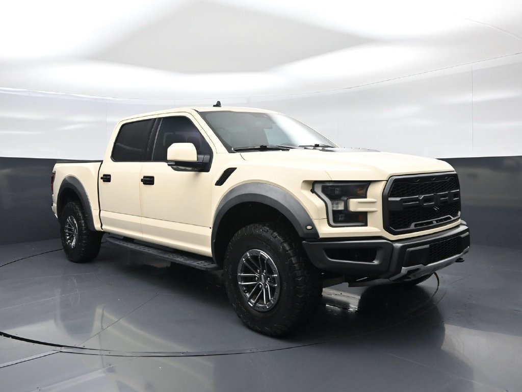 Used 2019 Ford F150 Raptor w/ Equipment Group 802A Luxury AWD/4WD image 54
