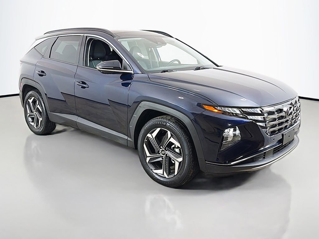 Used 2023 Hyundai Tucson Limited w/ Cargo Package AWD/4WD image 2