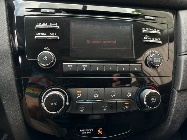 Used 2017 Nissan Rogue S w/ Appearance Package image 26