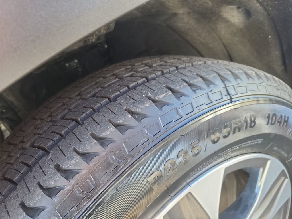 Used 2023 Toyota Highlander XLE image 27