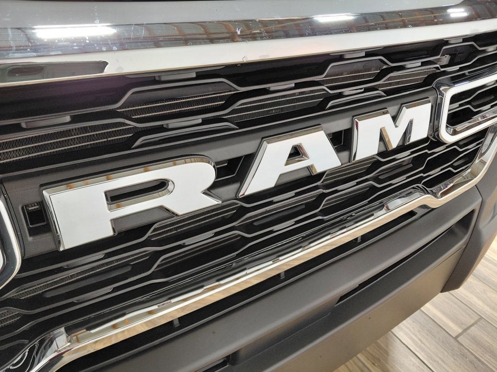 Used 2025 RAM ProMaster 2500 w/ U-Haul Equipment Group FWD image 19