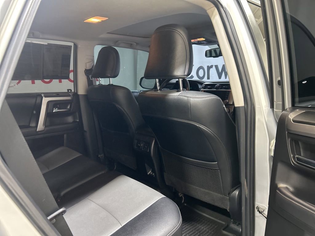 Used 2021 Toyota 4Runner SR5 Premium w/ Moonroof Package image 15