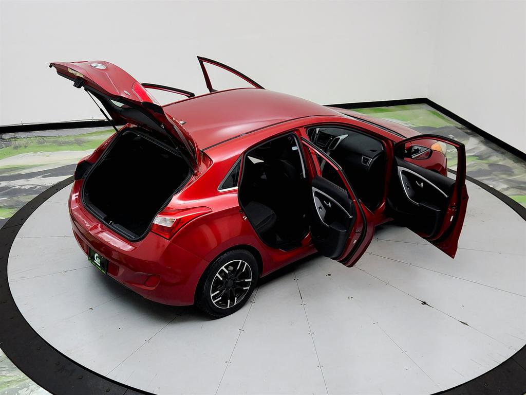 Used 2016 Hyundai Elantra GT FWD image 35
