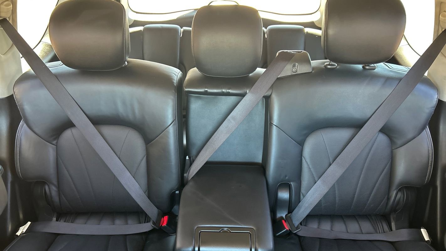 Used 2016 INFINITI QX80 4WD w/ Deluxe Technology Package image 21