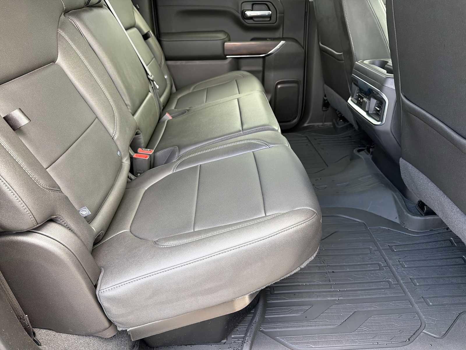 Certified 2022 GMC Sierra 1500 SLT w/ SLT Premium Plus Package image 28