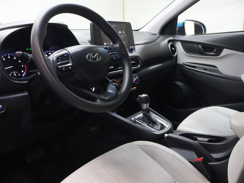 Used 2023 Hyundai Kona SEL image 18