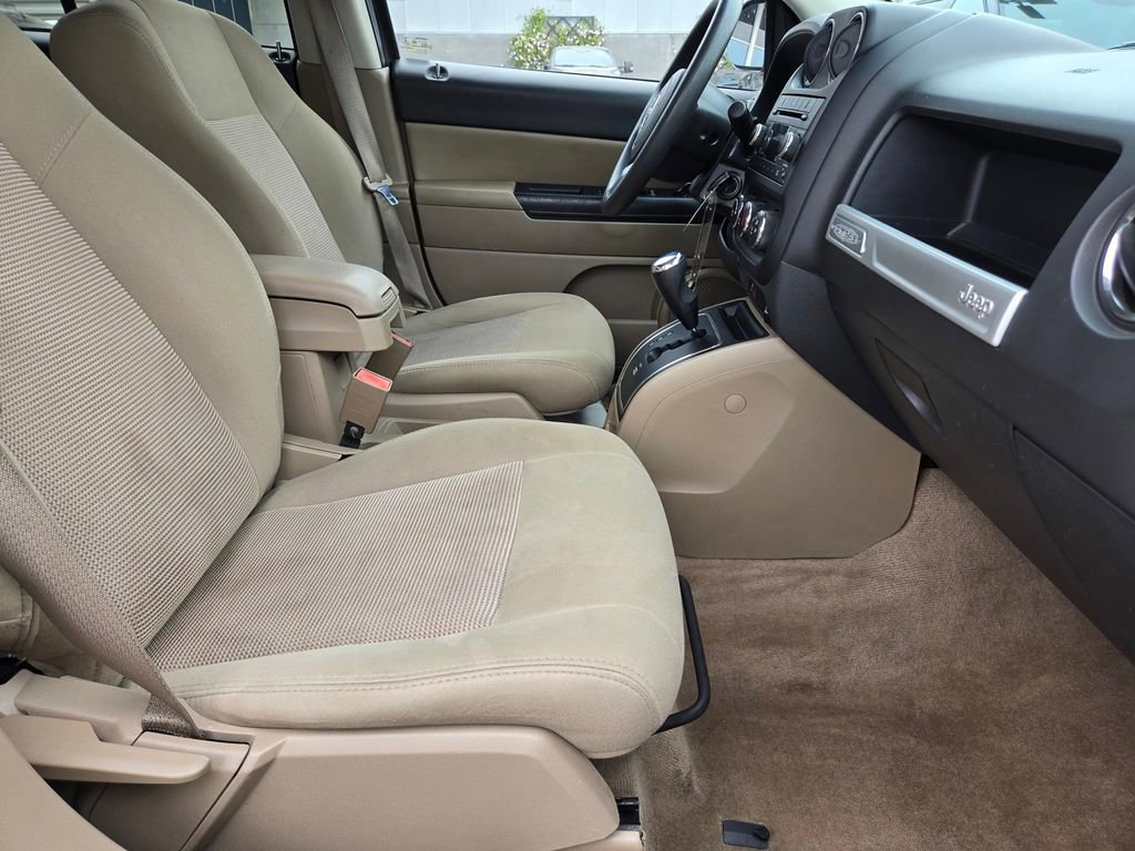 Used 2016 Jeep Compass Sport w/ Power Value Group image 9