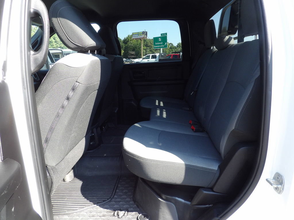Used 2024 RAM 5500 Tradesman w/ Chrome Appearance Group AWD/4WD image 30