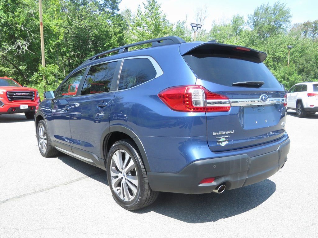 Used 2022 Subaru Ascent Limited image 8