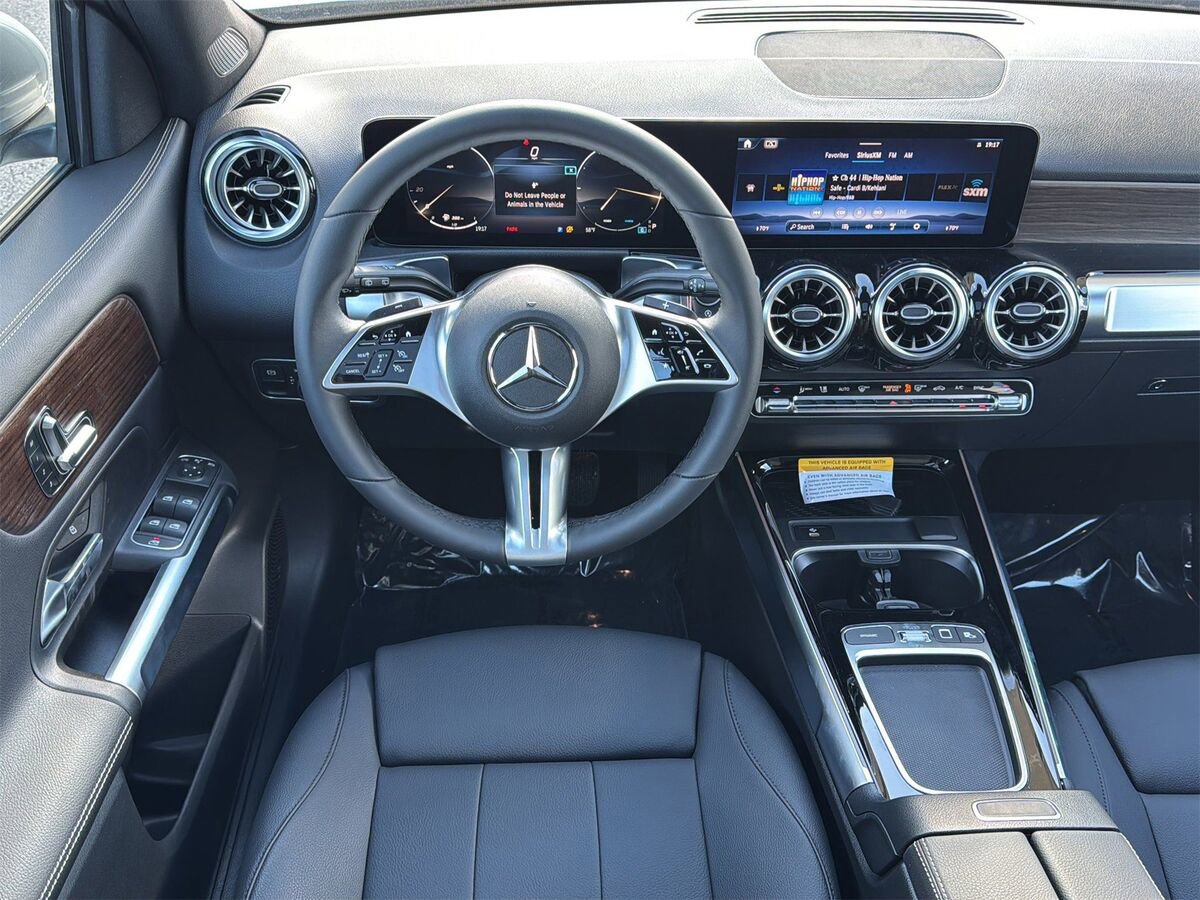 New 2026 Mercedes-Benz GLB 250 image 11