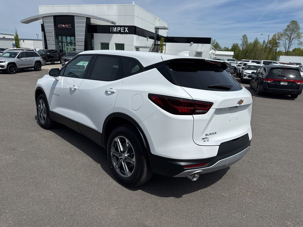 New 2026 Chevrolet Blazer LT FWD image 3