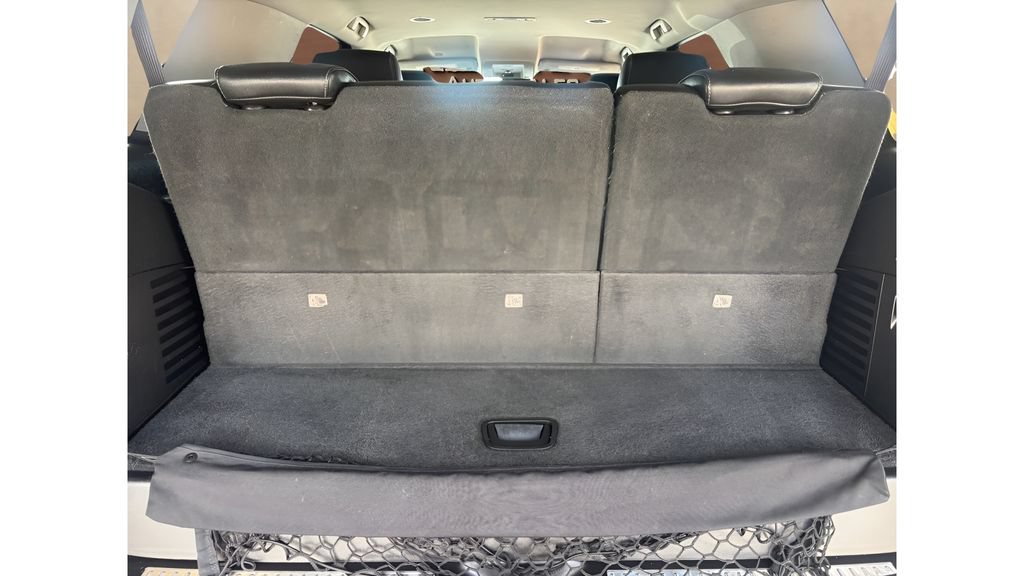 Used 2019 Chevrolet Tahoe Premier RWD image 35