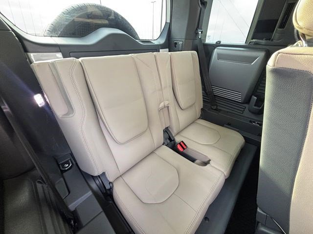 Used 2023 Land Rover Defender 110 S AWD/4WD image 20