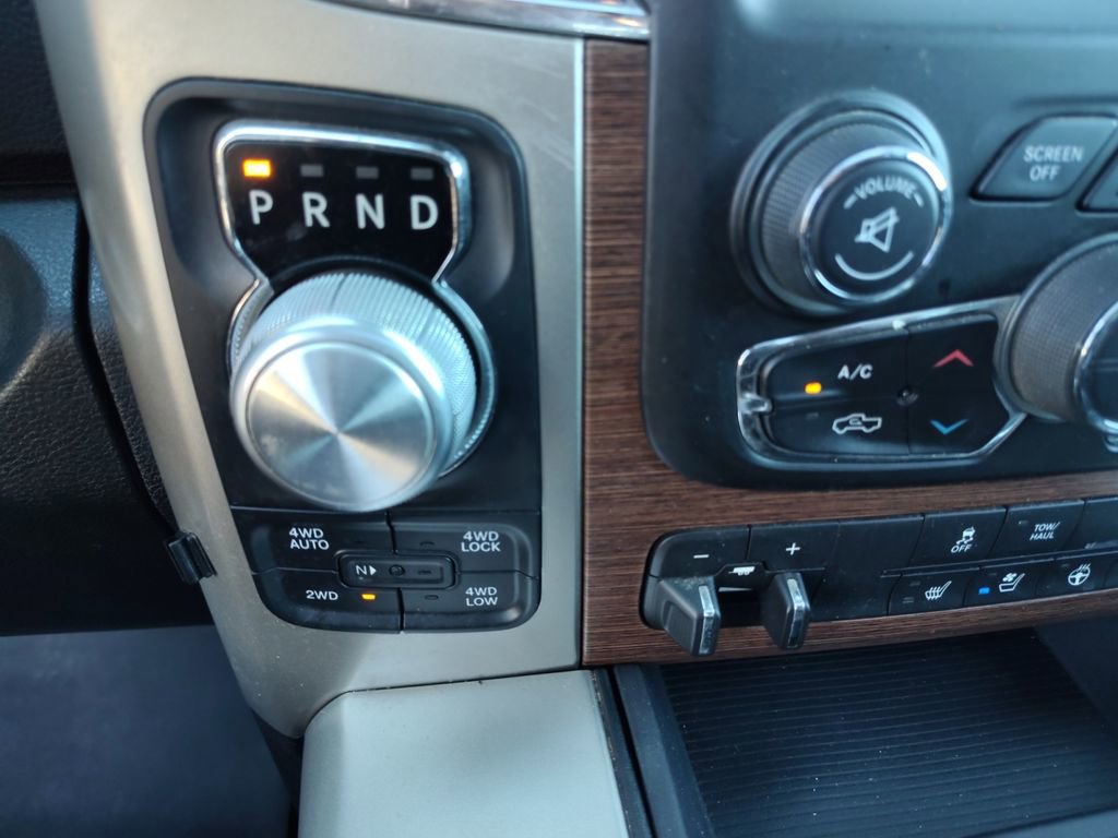 Used 2015 RAM 1500 Laramie w/ Convenience Group image 10