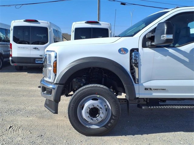 New 2024 Ford F550 XL image 2