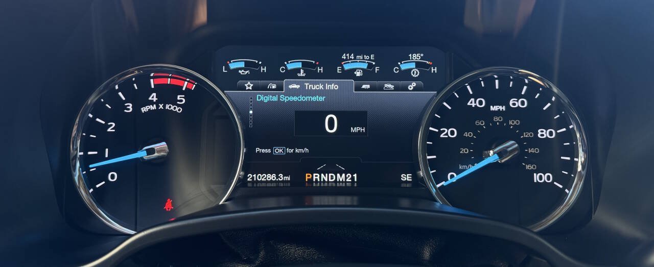 Used 2017 Ford F350 Lariat w/ Lariat Ultimate Package AWD/4WD image 26