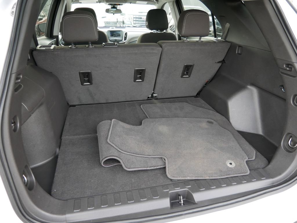 Used 2023 Chevrolet Equinox LS w/ LS Convenience Package image 10