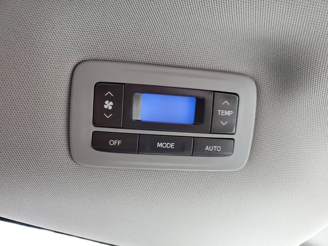 Used 2015 Toyota Sienna LE FWD image 9
