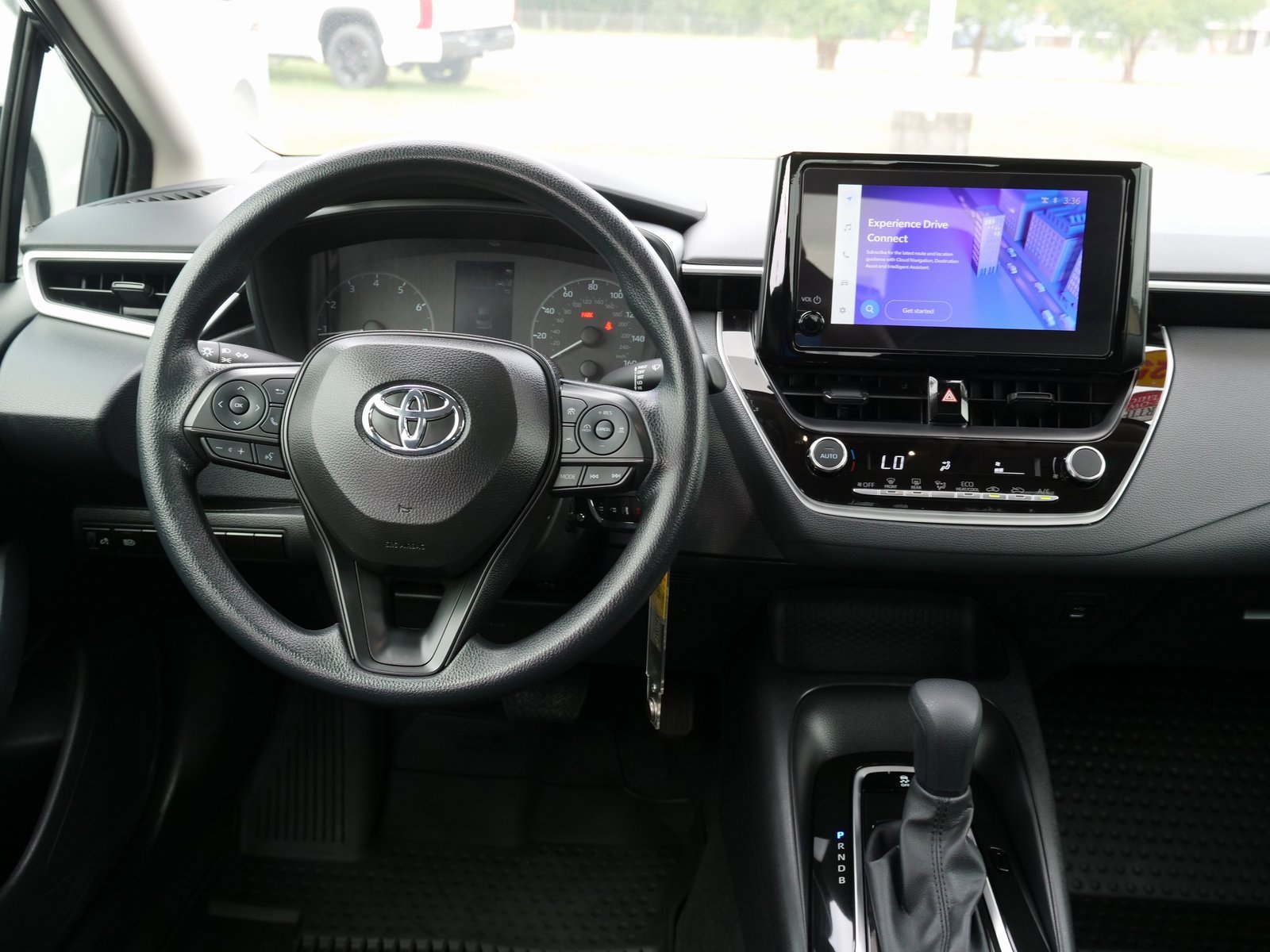 Used 2025 Toyota Corolla LE image 17