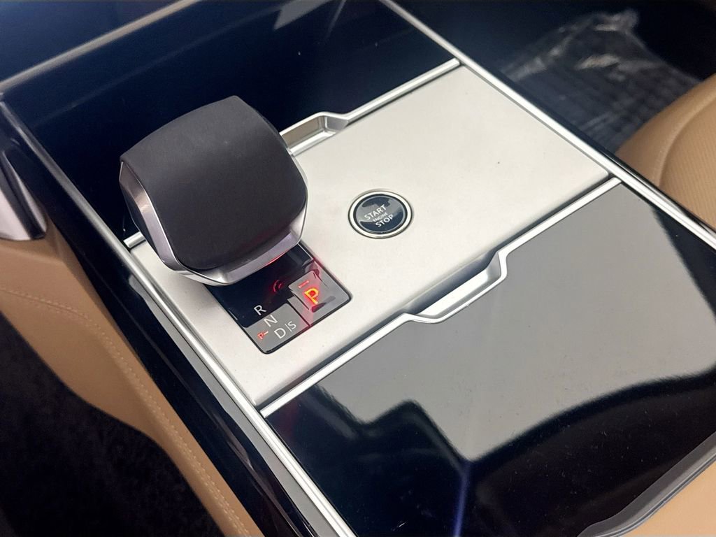 New 2026 Land Rover Range Rover Autobiography image 16