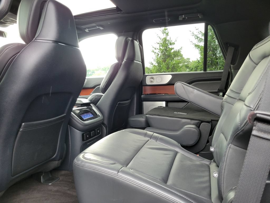 Used 2024 Lincoln Navigator Reserve AWD/4WD image 22