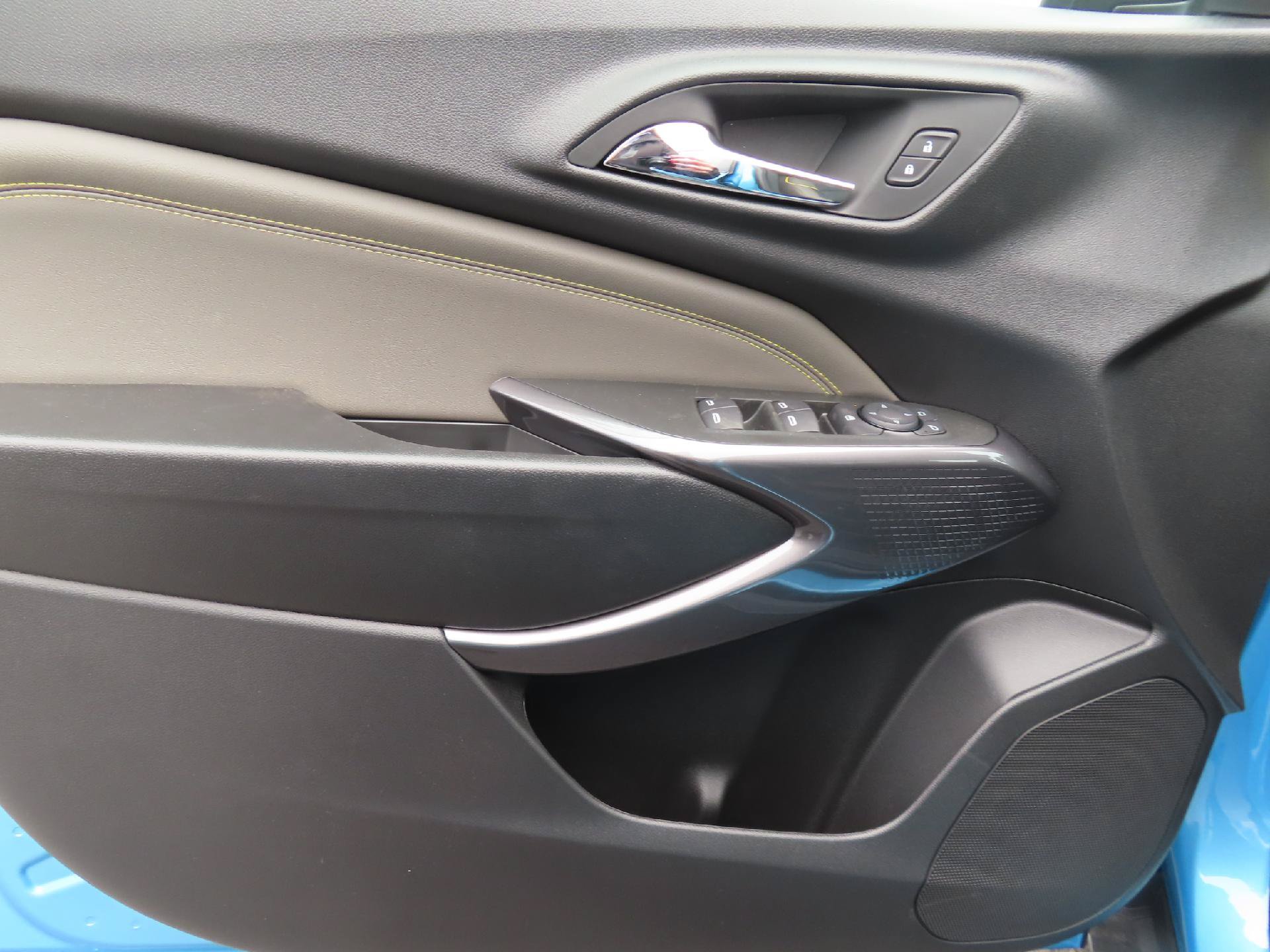 New 2026 Chevrolet Trax ACTIV w/ Driver Confidence Package FWD image 11