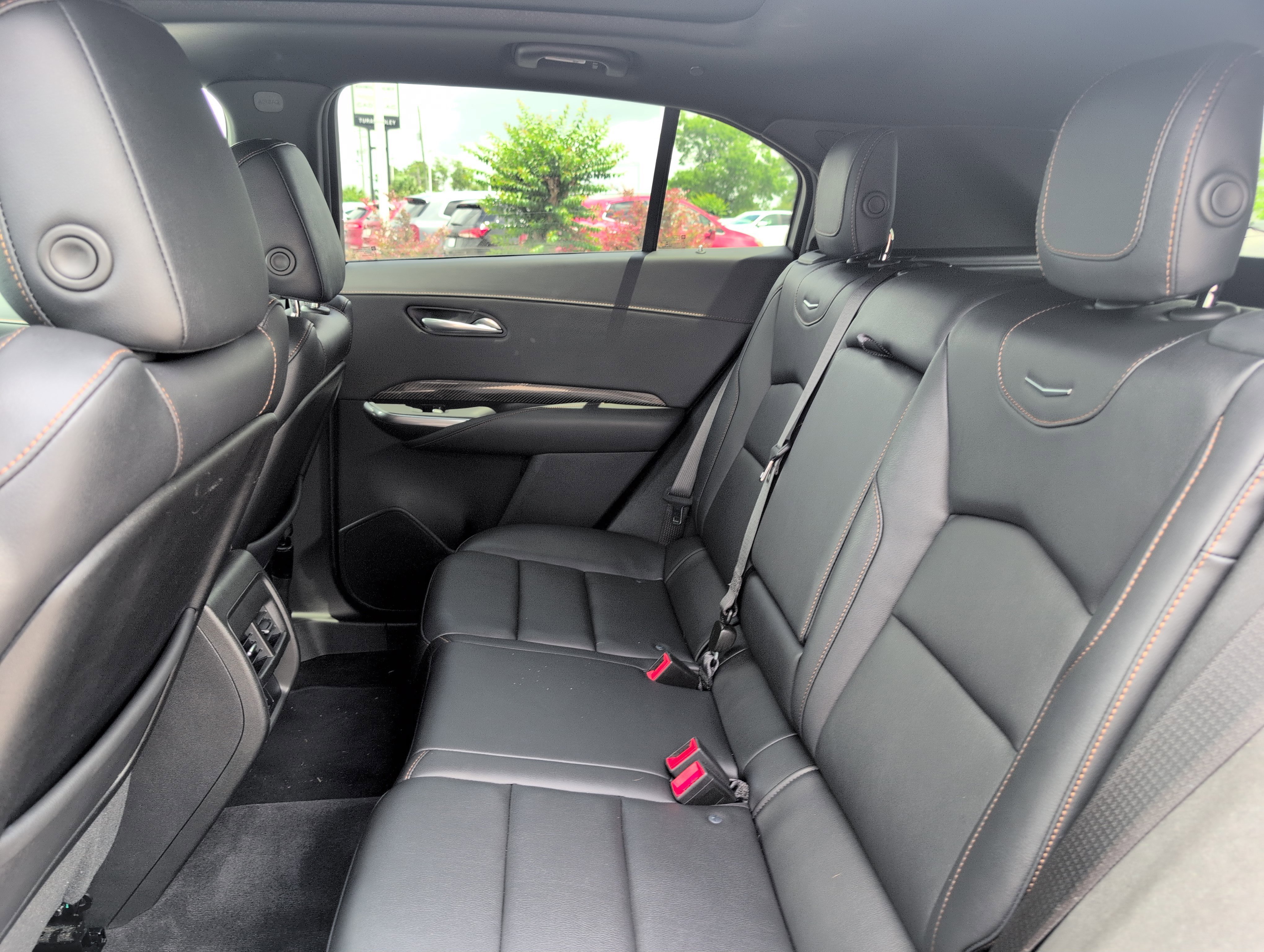 Certified 2022 Cadillac XT4 Sport w/ Enhanced Visibility Package FWD image 32