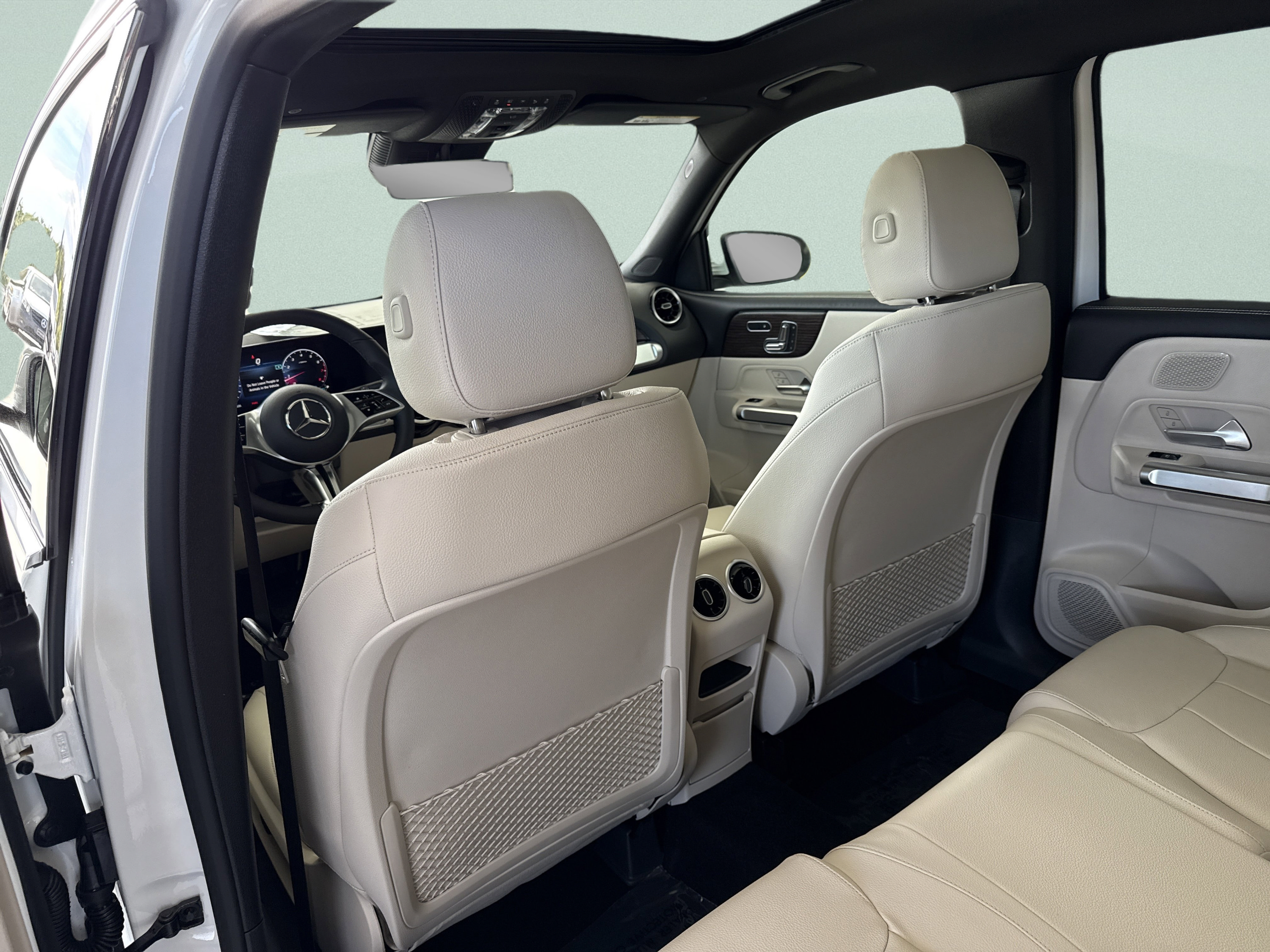 New 2026 Mercedes-Benz GLB 250 image 48
