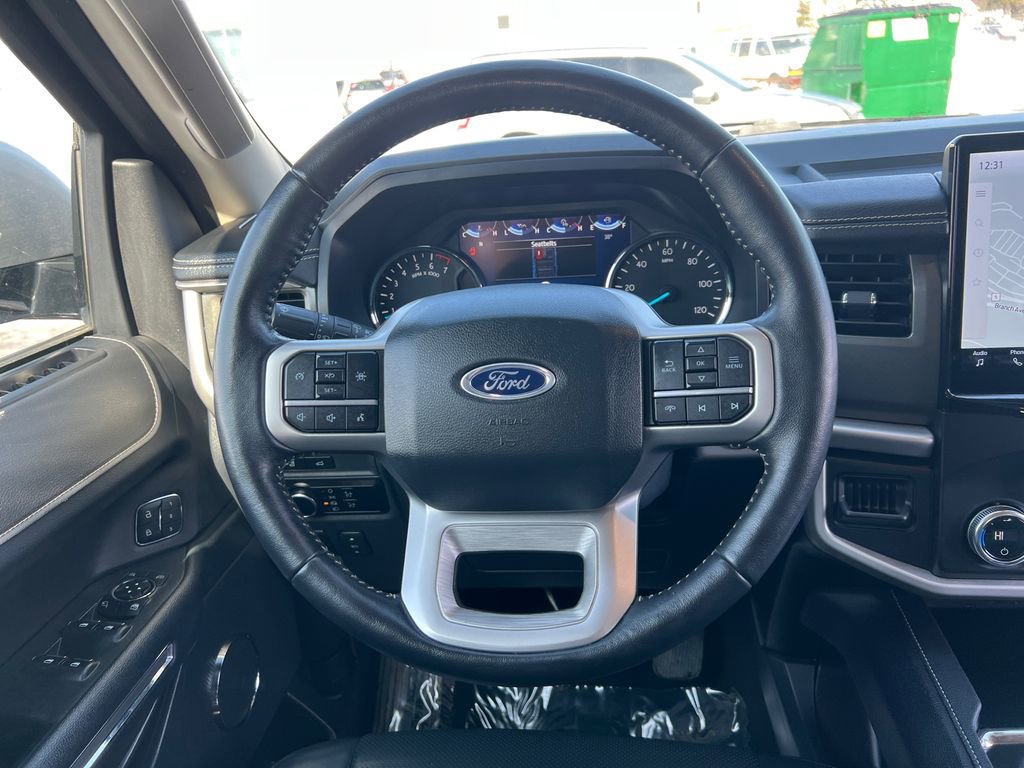 Used 2024 Ford Expedition Max XLT image 24