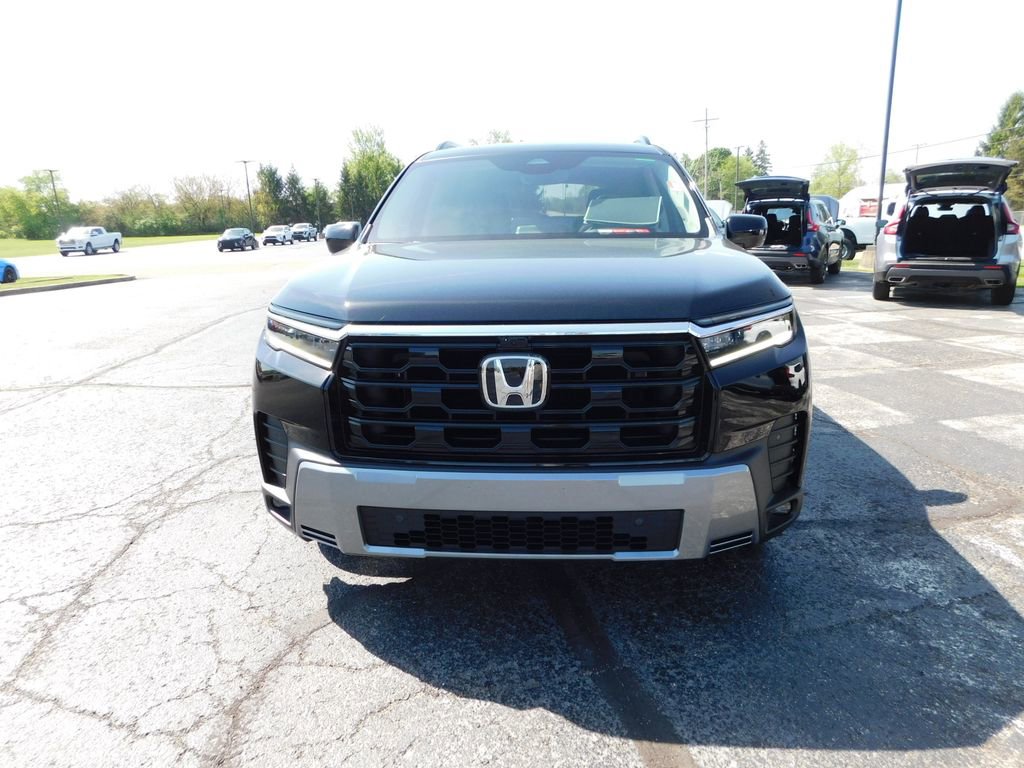New 2026 Honda Pilot Touring image 8