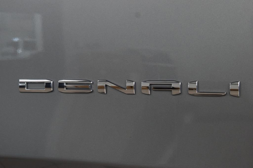 Used 2024 GMC Yukon Denali w/ Max Trailering Package AWD/4WD image 17