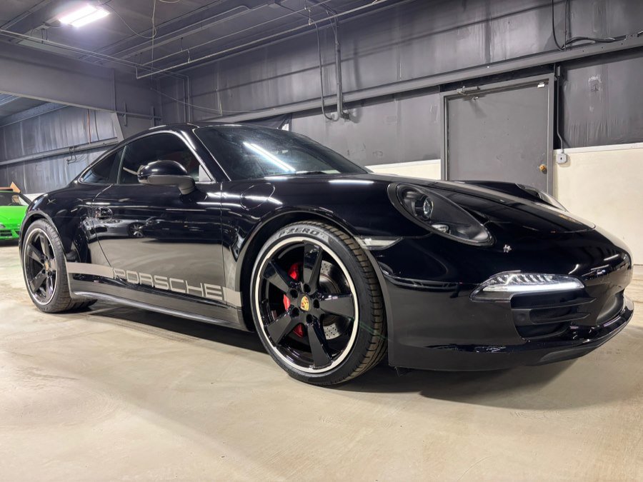 Used 2015 Porsche 911 Carrera 4S image 2