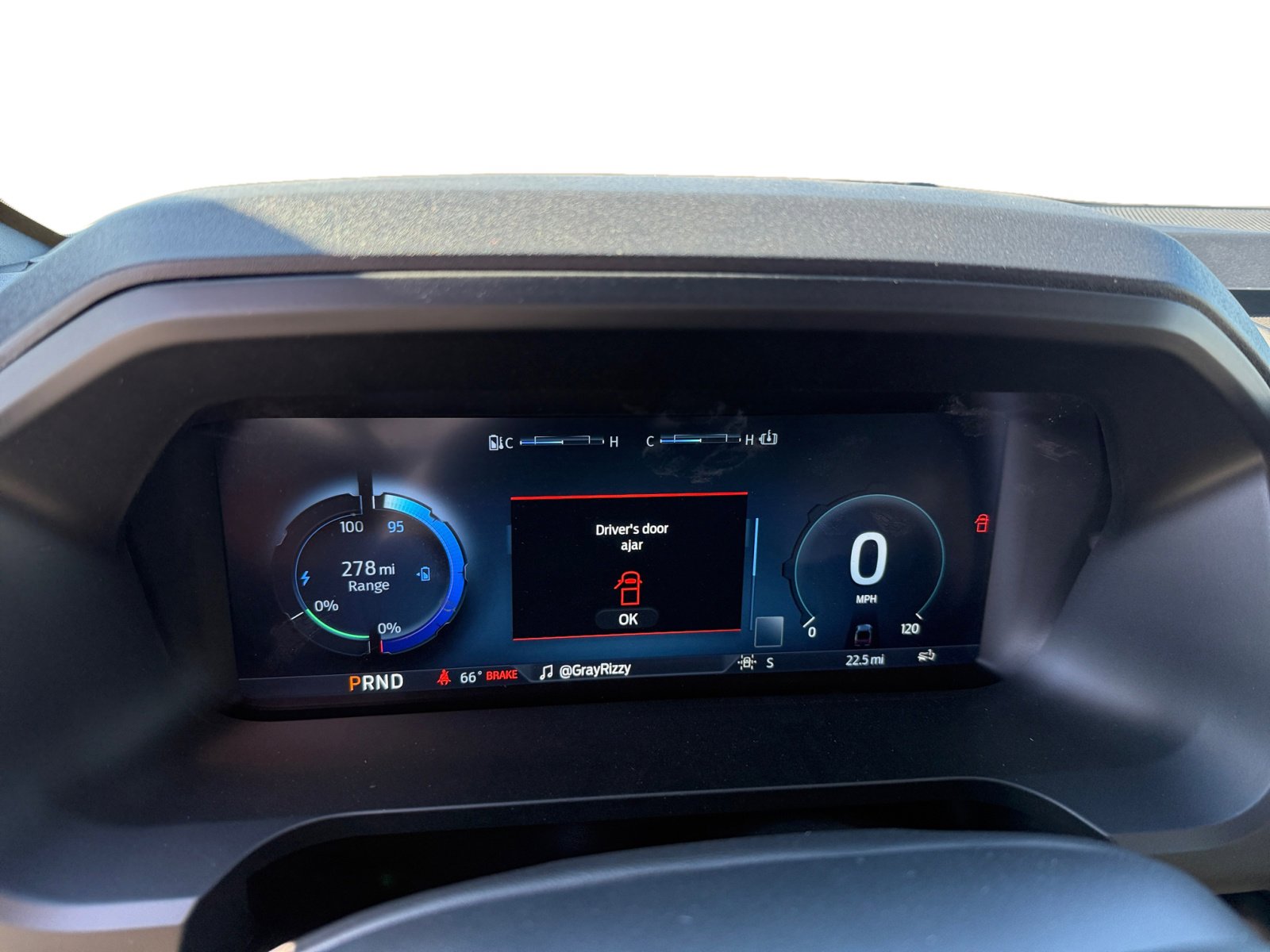 New 2025 Ford F150 Lightning Platinum image 11