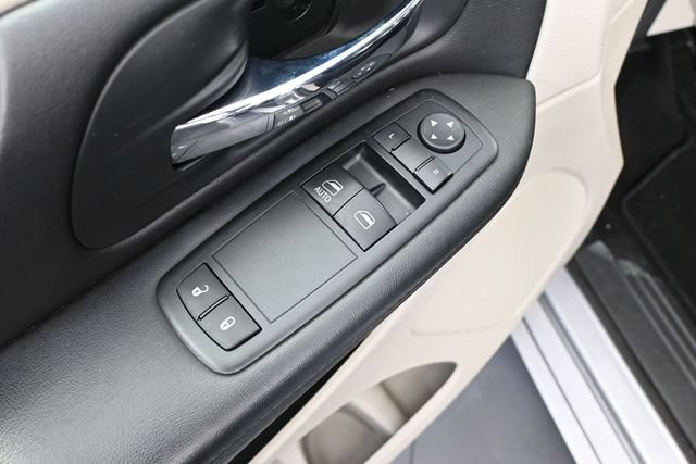 Used 2014 Dodge Grand Caravan SE w/ Quick Order Package 29E SE FWD image 19