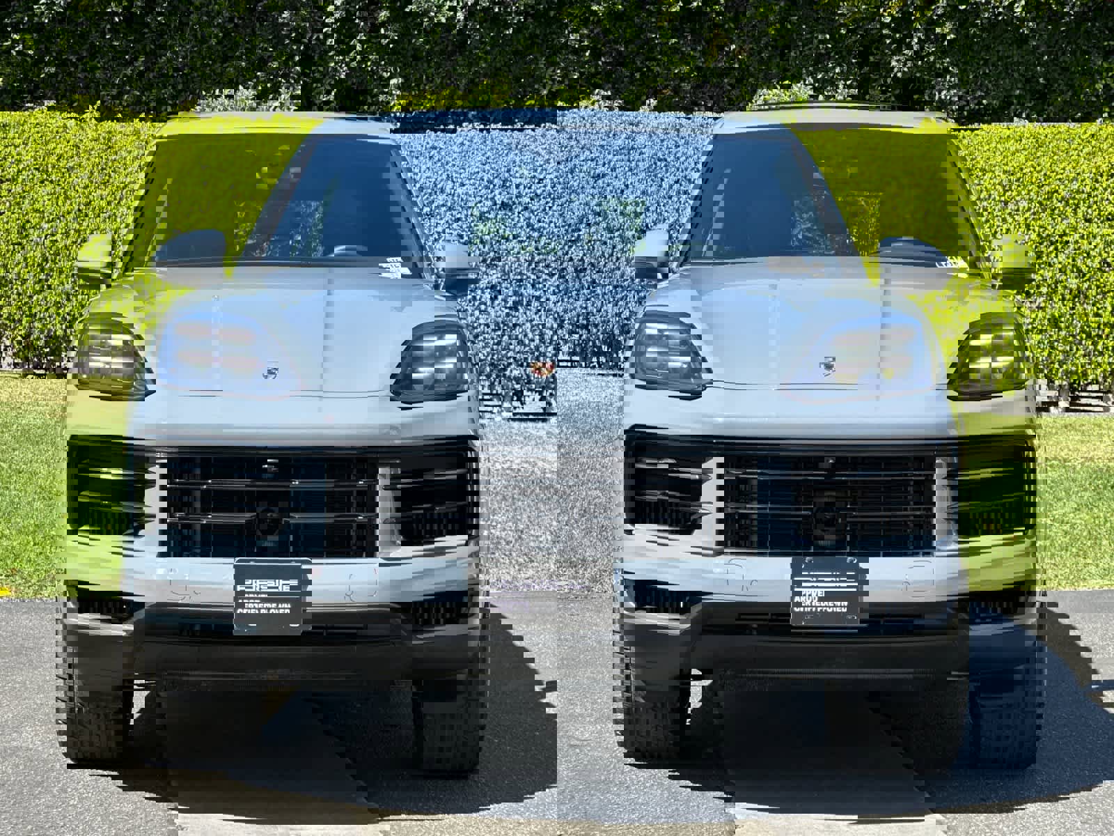 Certified 2025 Porsche Cayenne image 11