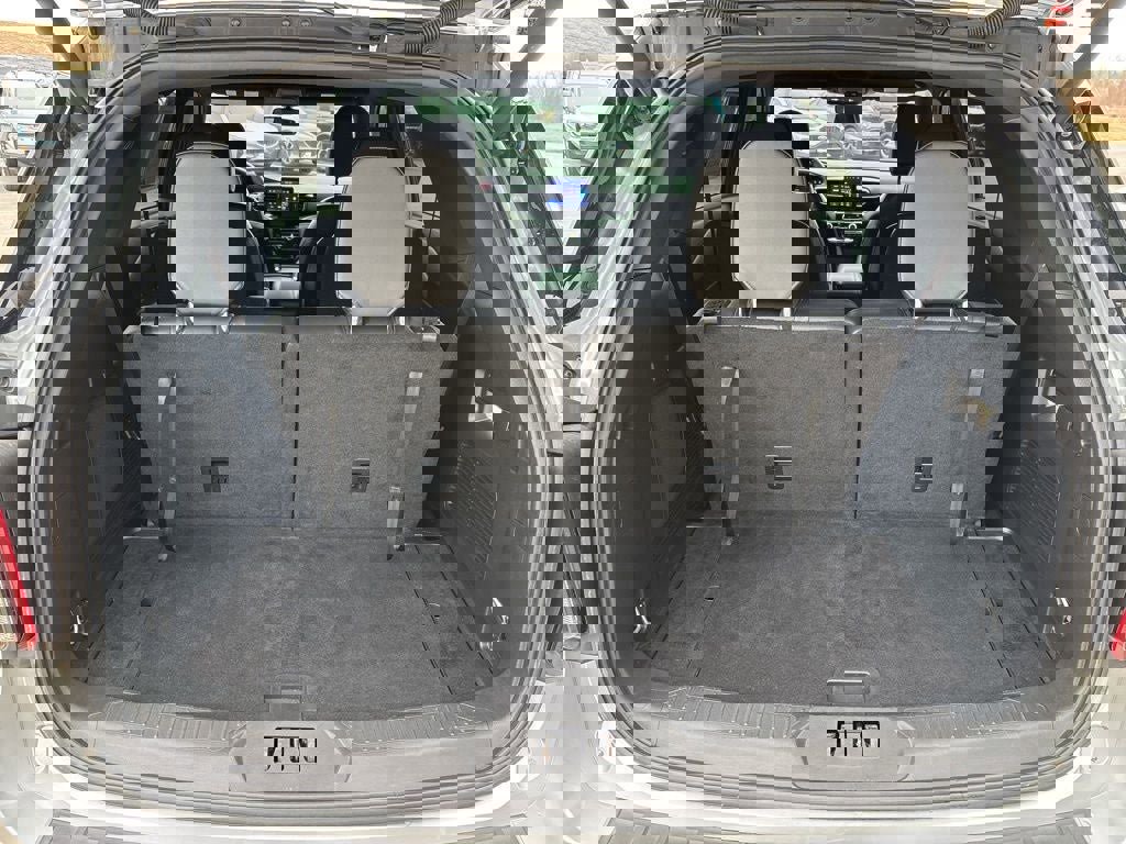 Used 2024 Ford Explorer ST-Line w/ Class IV Trailer Tow Package image 5