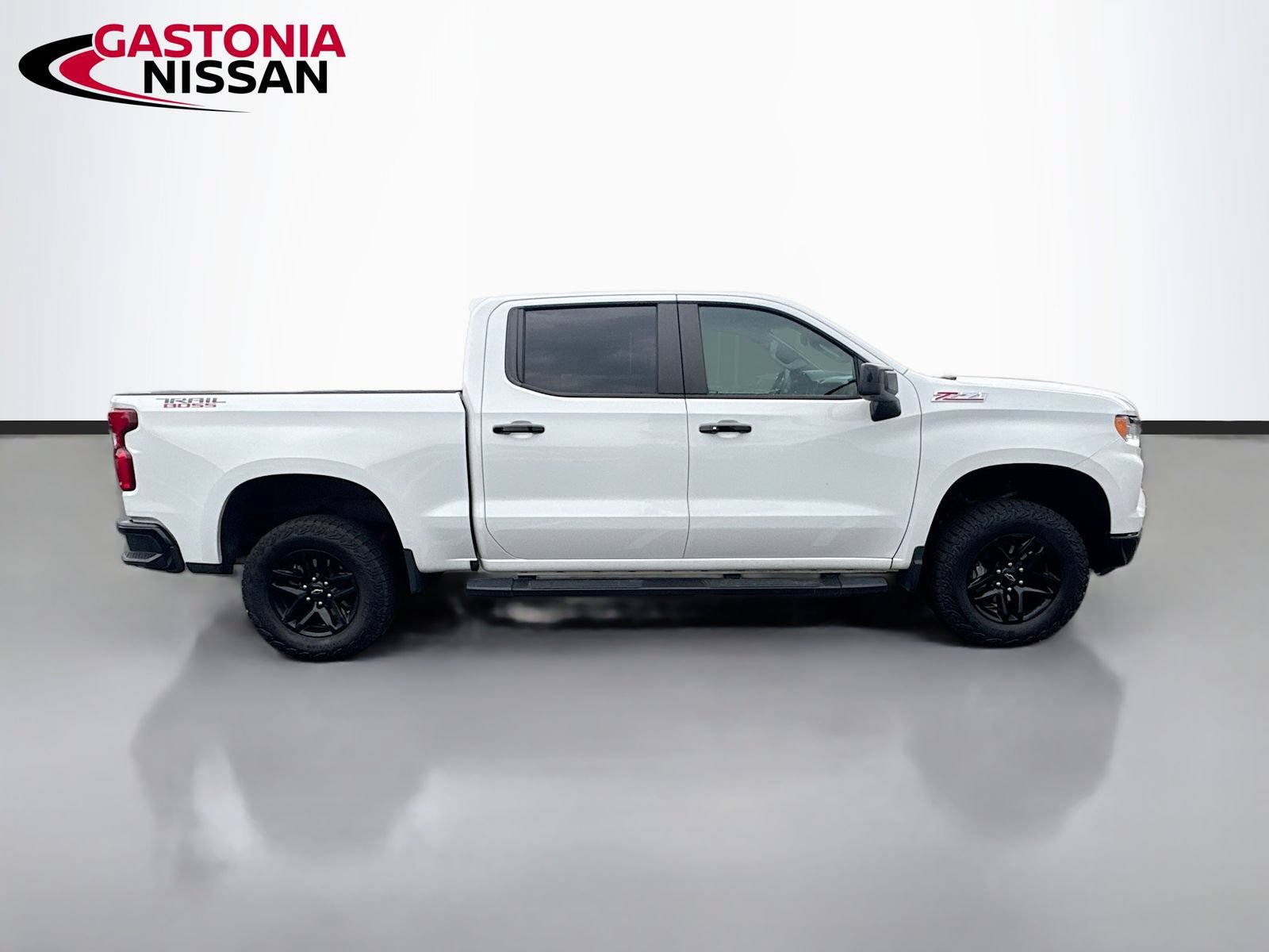 Used 2025 Chevrolet Silverado 1500 LT Trail Boss w/ Protection Package AWD/4WD image 10