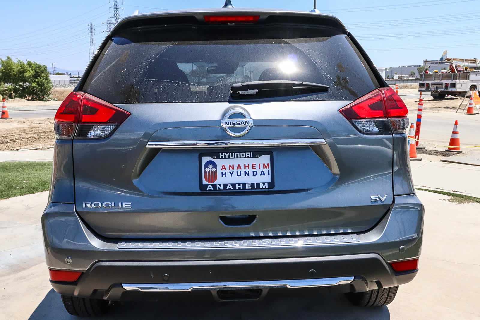 Used 2020 Nissan Rogue SV FWD image 8