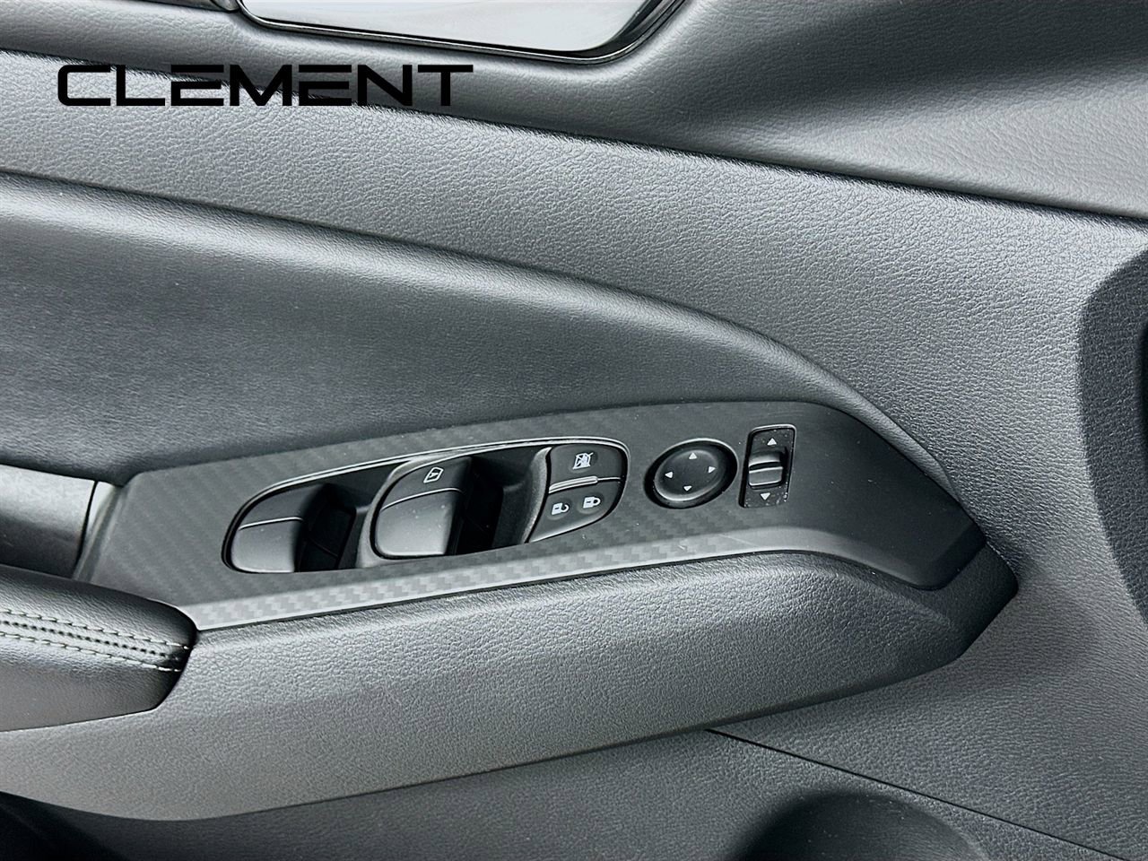 Used 2024 Nissan Altima 2.5 SV image 24