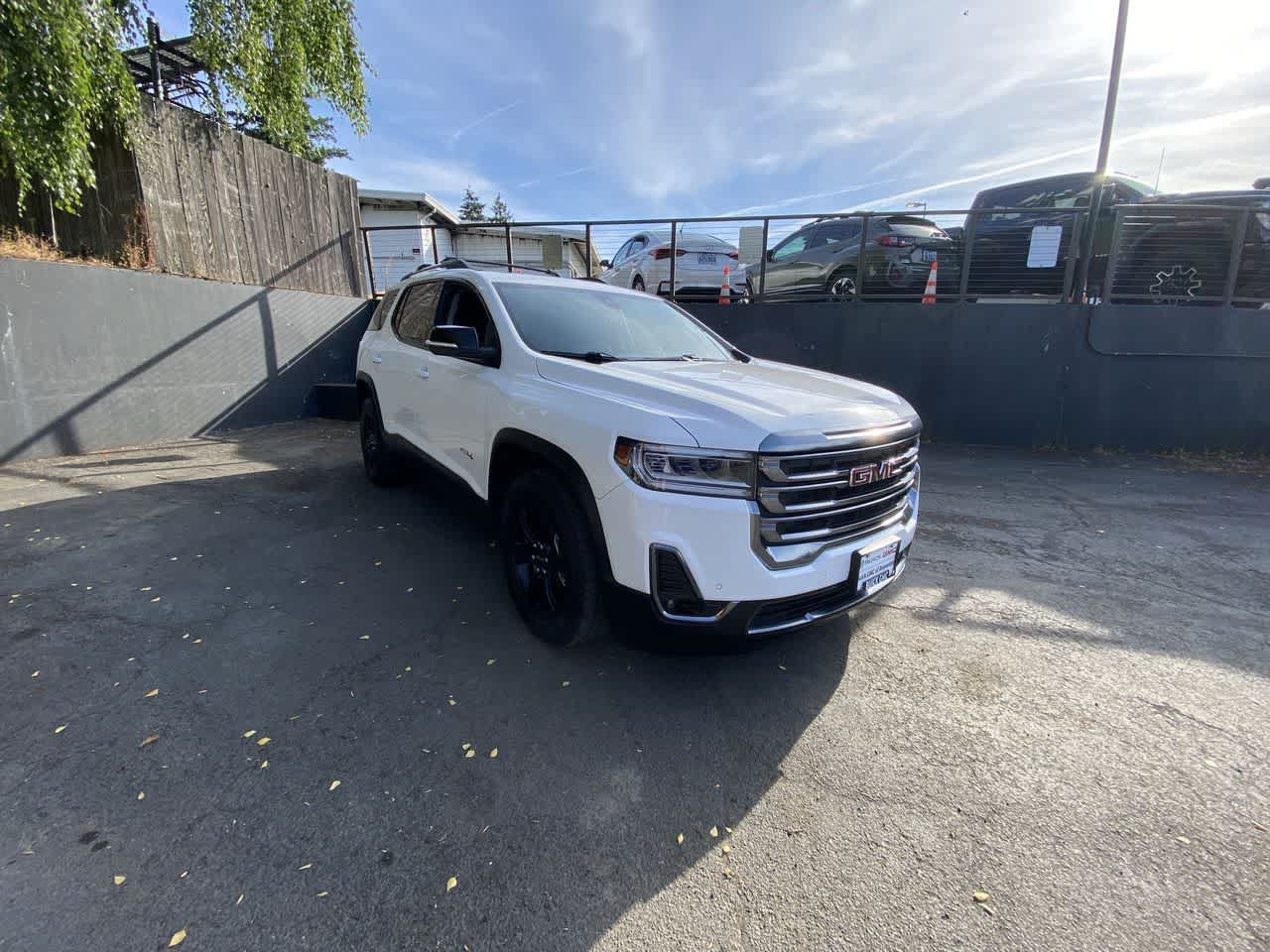 Used 2021 GMC Acadia AT4 w/ Trailering Package AWD/4WD image 8