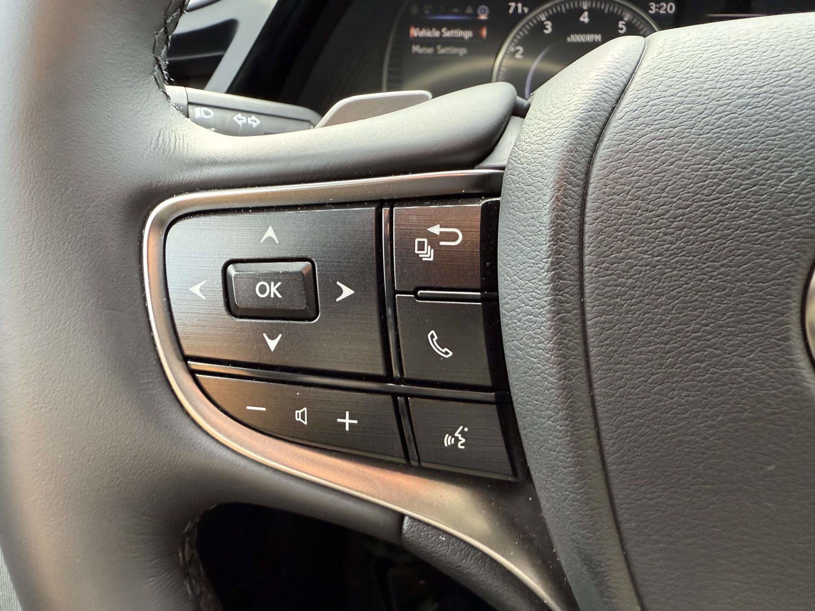 Used 2025 Lexus ES 350 w/ Premium Package FWD image 22