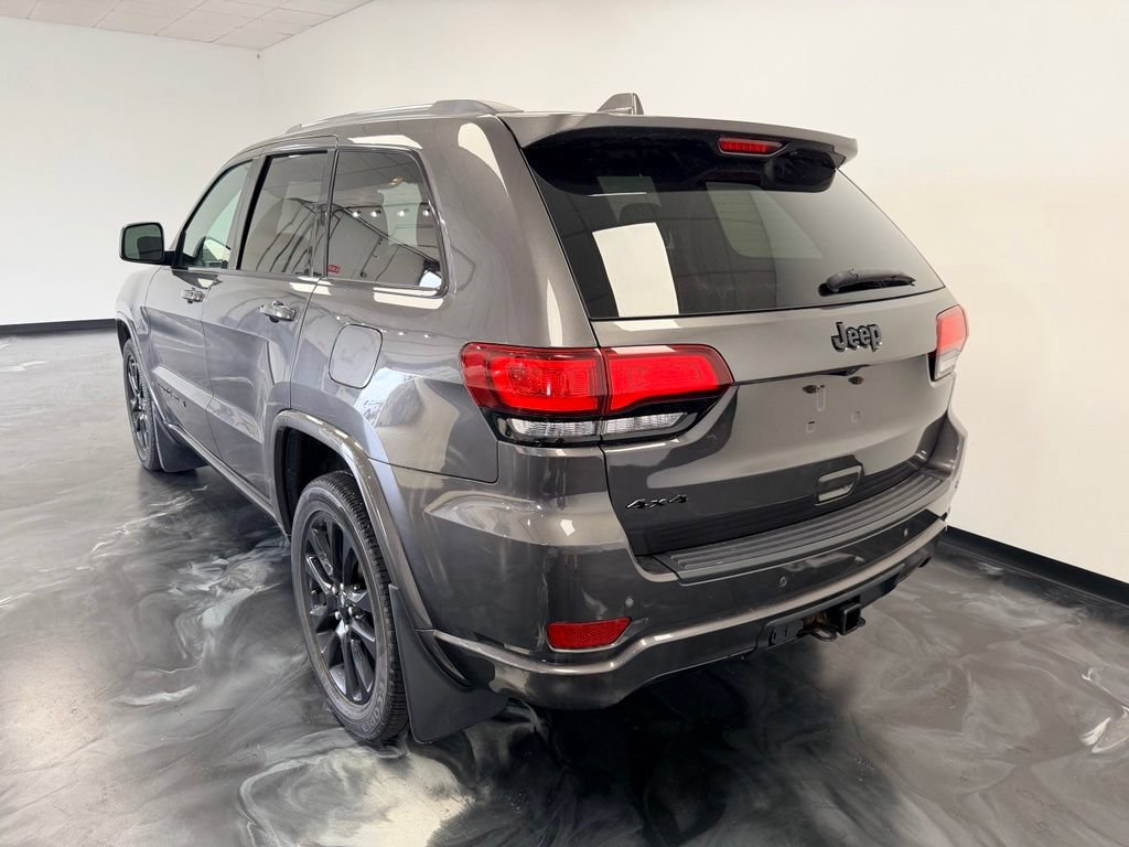 Used 2021 Jeep Grand Cherokee Altitude AWD/4WD image 21