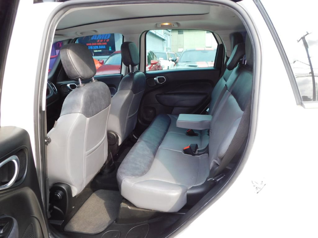 Used 2014 FIAT 500L Lounge FWD image 19