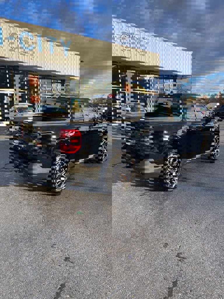 New 2025 Ford Maverick Lariat w/ 4K Tow Package image 23