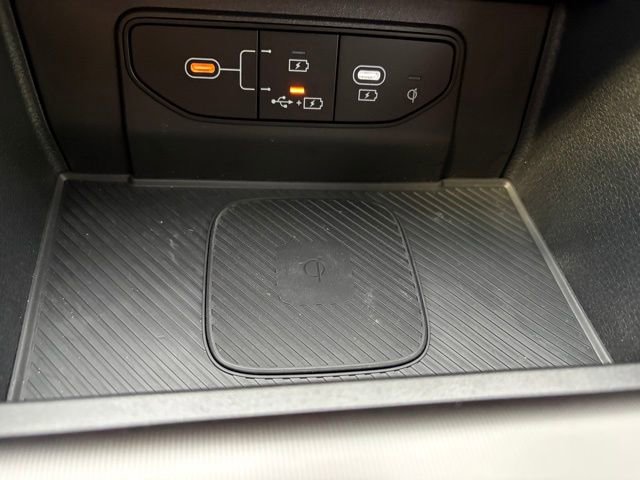 Used 2026 Kia Sportage EX w/ EX Panorama Roof Package image 17