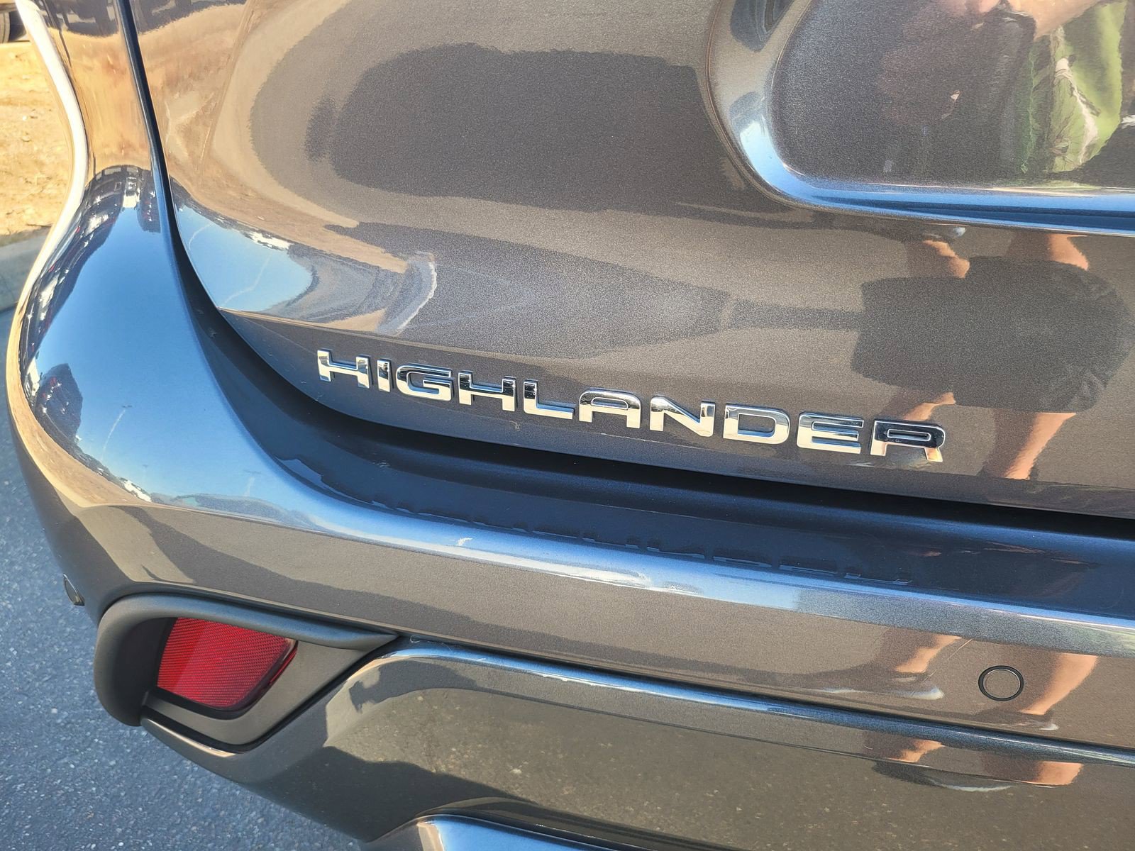 Used 2022 Toyota Highlander Limited AWD/4WD image 6