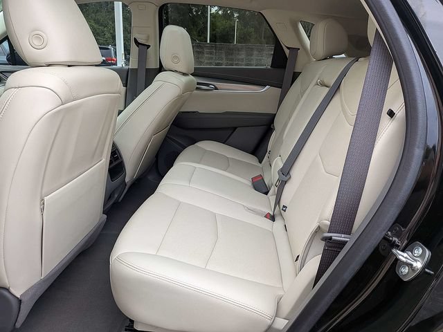 Certified 2024 Cadillac XT5 Premium Luxury FWD image 17