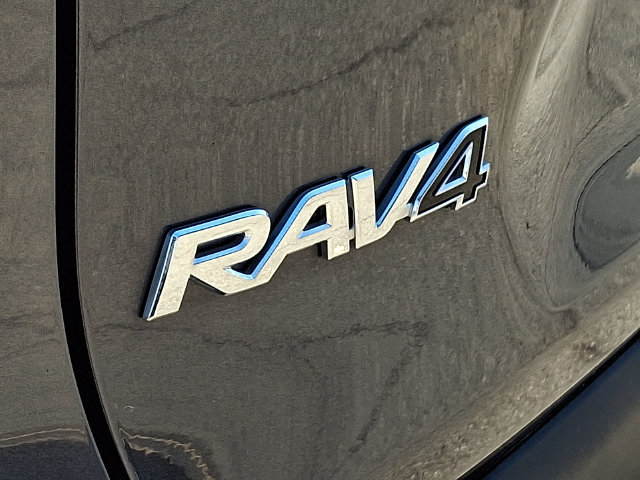 Used 2023 Toyota RAV4 XLE w/ Convenience Package AWD/4WD image 18