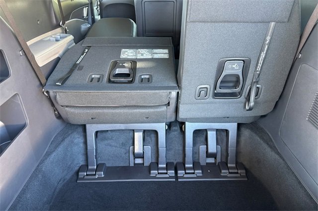 New 2026 Kia Carnival EX image 18