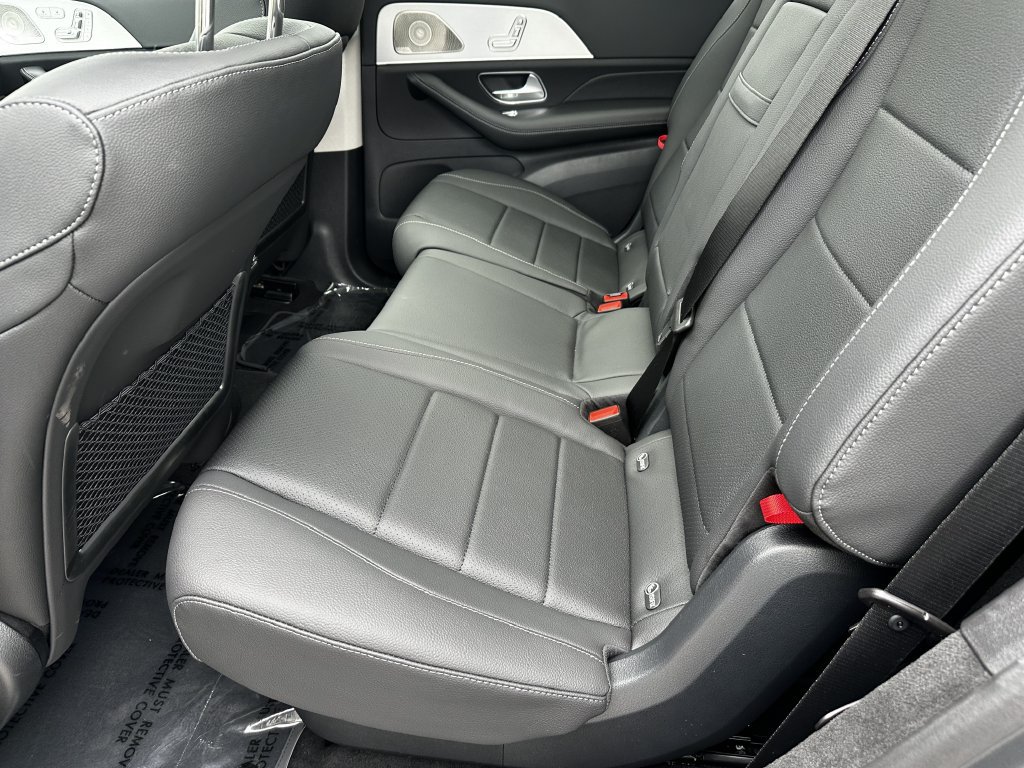 New 2026 Mercedes-Benz GLS 450 4MATIC image 24